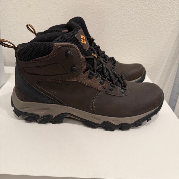 Columbia Newton Ridge Plus II Mens Size 11 Brown Hiking Boots BM3970-231 - Picture 3 of 8